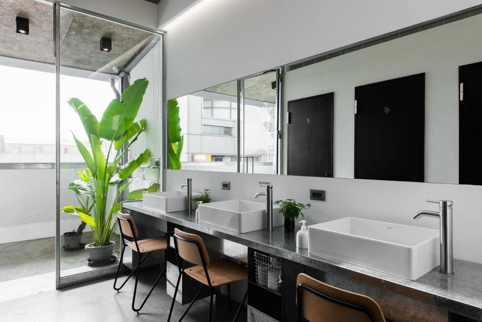 Hii-Hubs B&B Tainan Exterior photo
