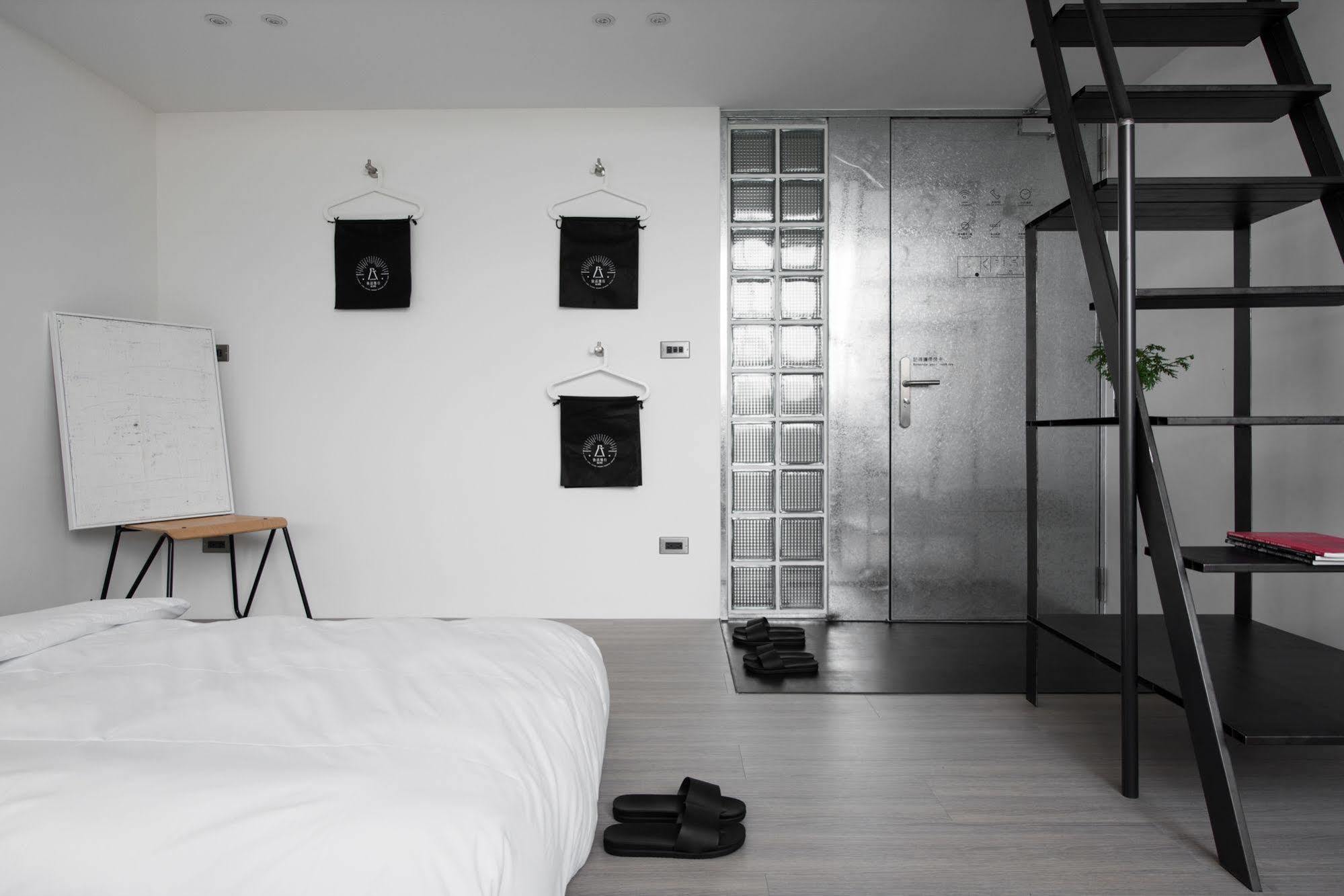 Hii-Hubs B&B Tainan Exterior photo