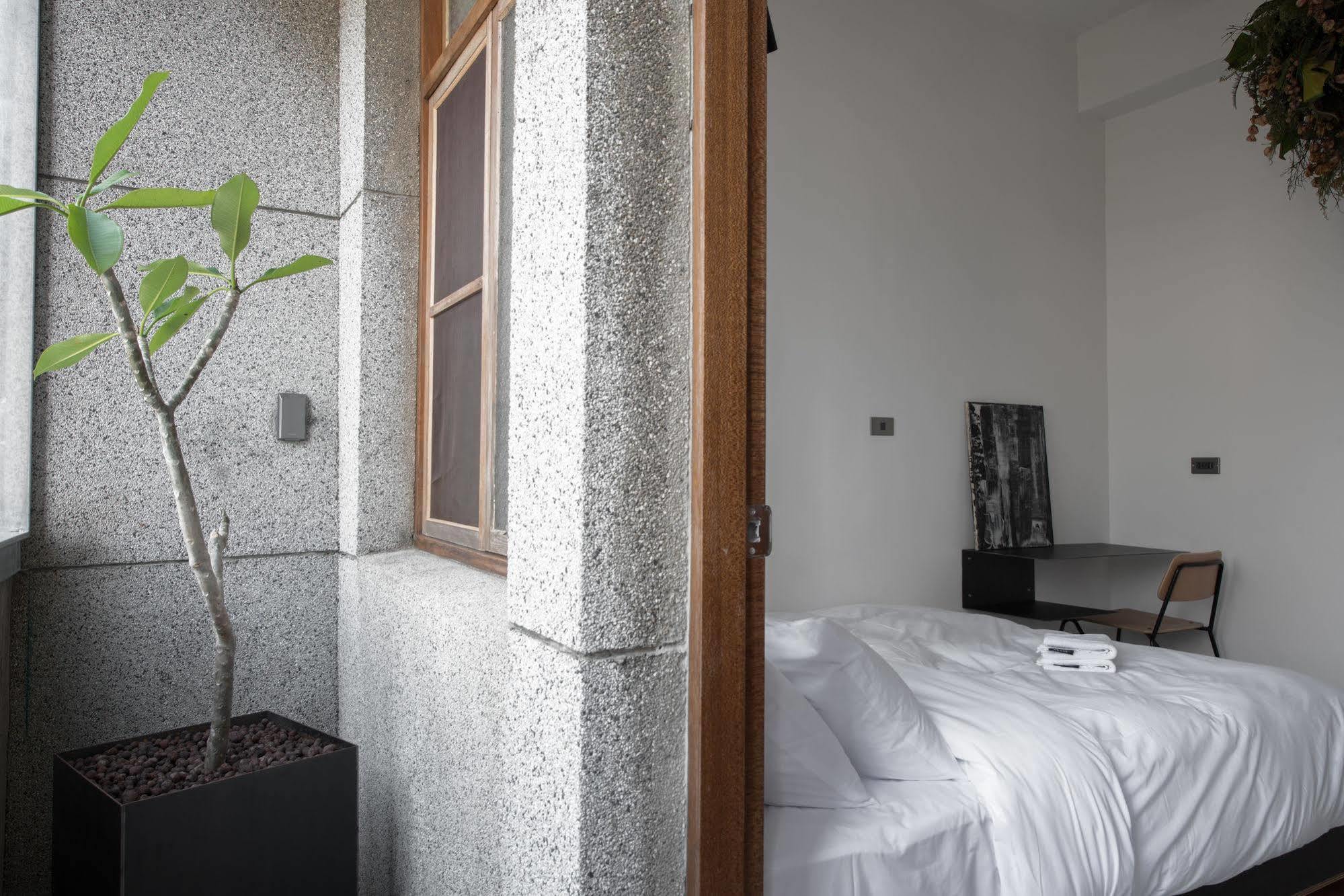 Hii-Hubs B&B Tainan Exterior photo